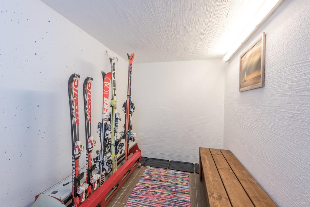 Haus Moesenlechner Apartment Maishofen Exterior photo